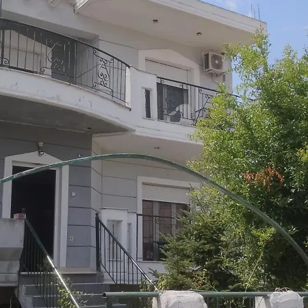 καρδιτσα Group 8 Oικογενειακο 公寓