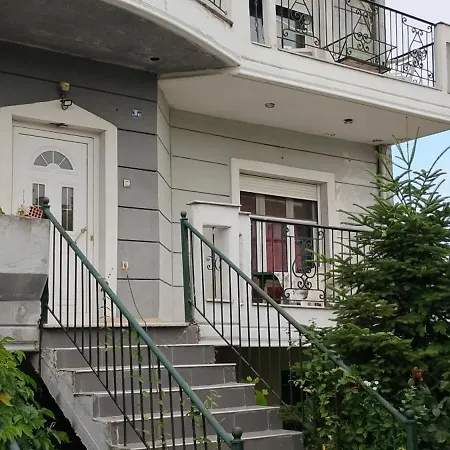 καρδιτσα , υπαιθριο μοναδικο Apartamento